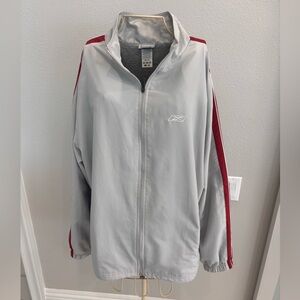 Reebok Vintage Gray and Red Zip-Up Men’s Track Suit Size L.  Jacket AND Pants!